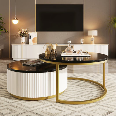 Table basse gigogne moderne cannelée en noir et or