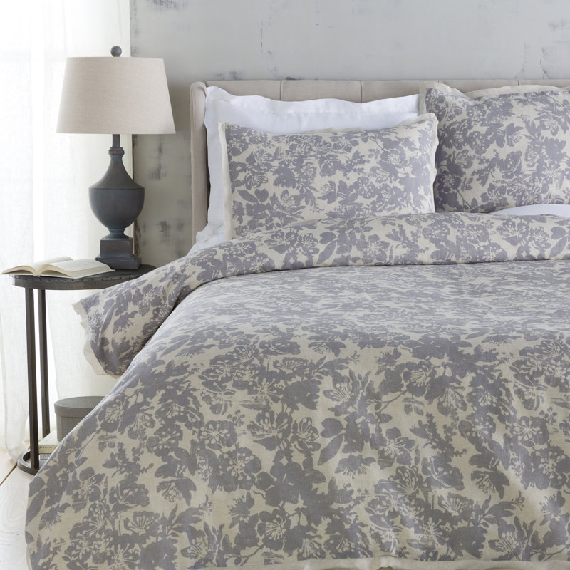 Clara Traditional Floral Duvet Cover, Full / Queen, Gray