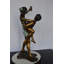 Statue en bronze pour enfants prenant un autoportrait avec un téléphone intelligent, collection Shephard humoristique, L 23 po x l 20 po x H 43 po