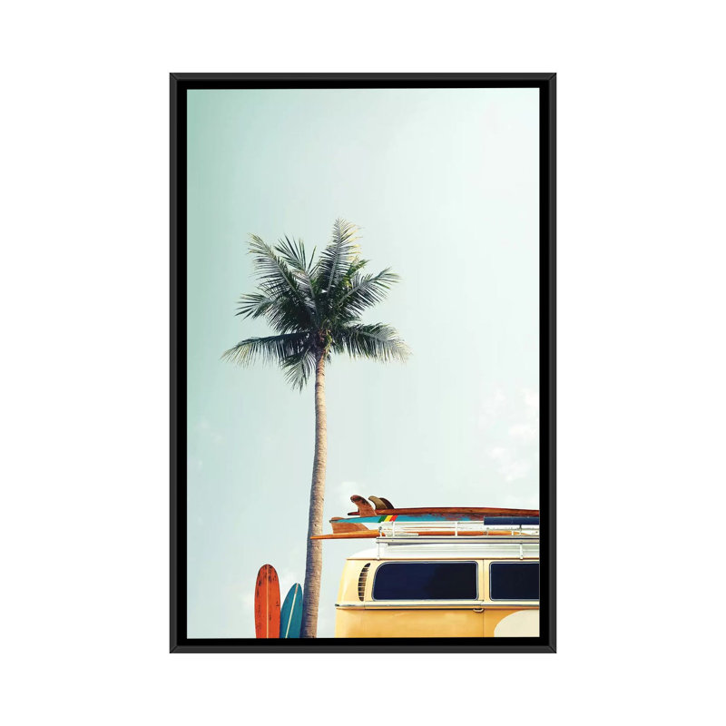 «Surf Bus Yellow» par Design Fabrikken - impression, Pas de tapis, H 40 po x l 26 po x P 1,5 po, Toile avec cadre noir
