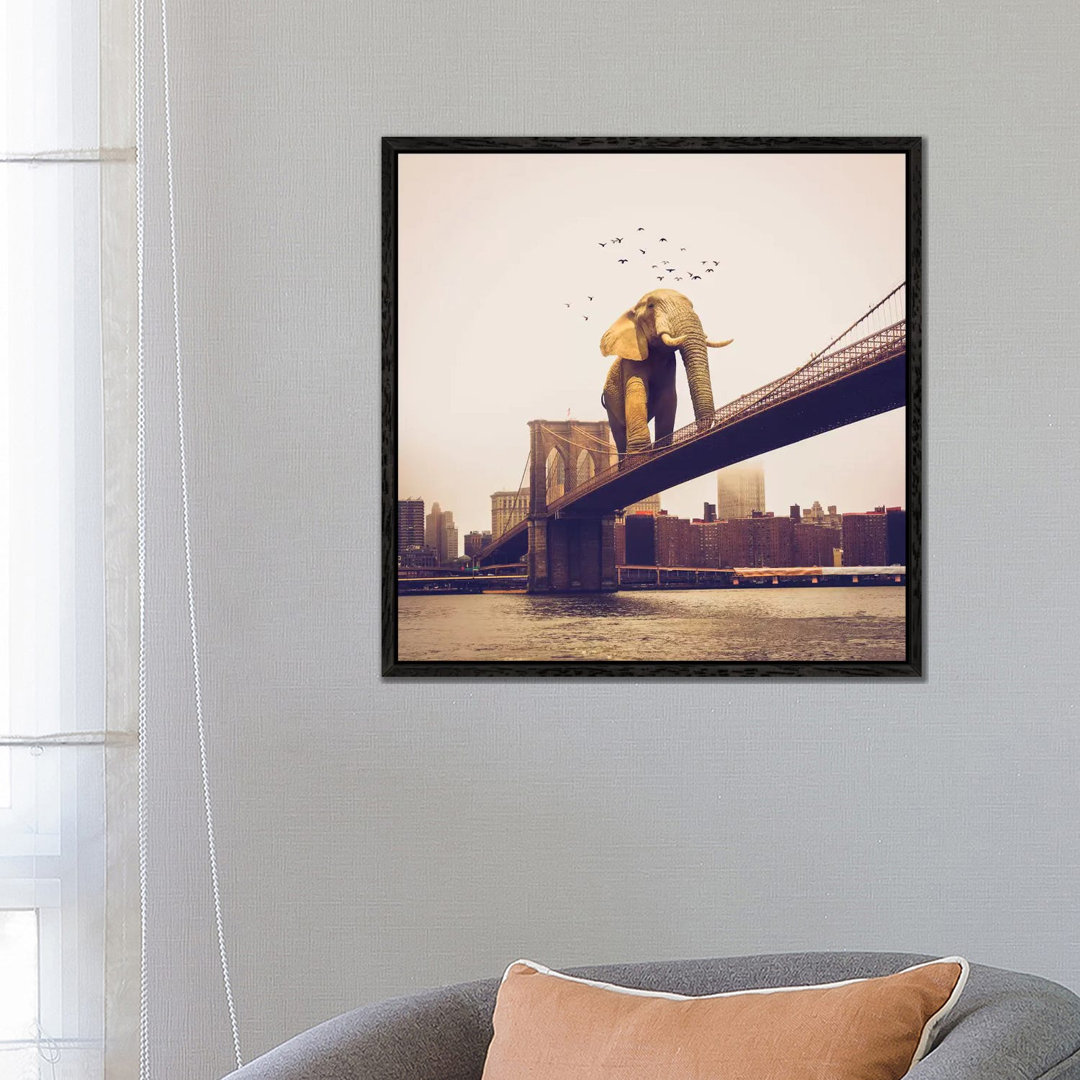 Elephant Bridge Amble von Soaring Anchor Designs - Galerie-verpackte Leinwand Giclée auf Leinwand