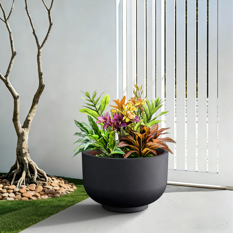 Grand bac à fleurs / jardinière en béton anthracite foncé l 17,5 po x H 11,5 po avec trous de drainage, Noir mat
