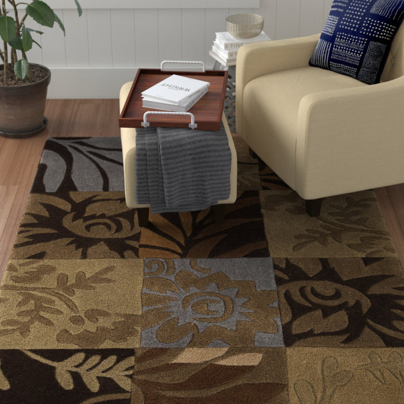 Funderburk Floral Indoor Rug, Rectangle 5' x 7'9"