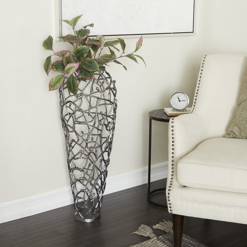 Vase contemporain en aluminium Methyl Cole, H 33,25 po x l 11,8 po x P 12,3 po