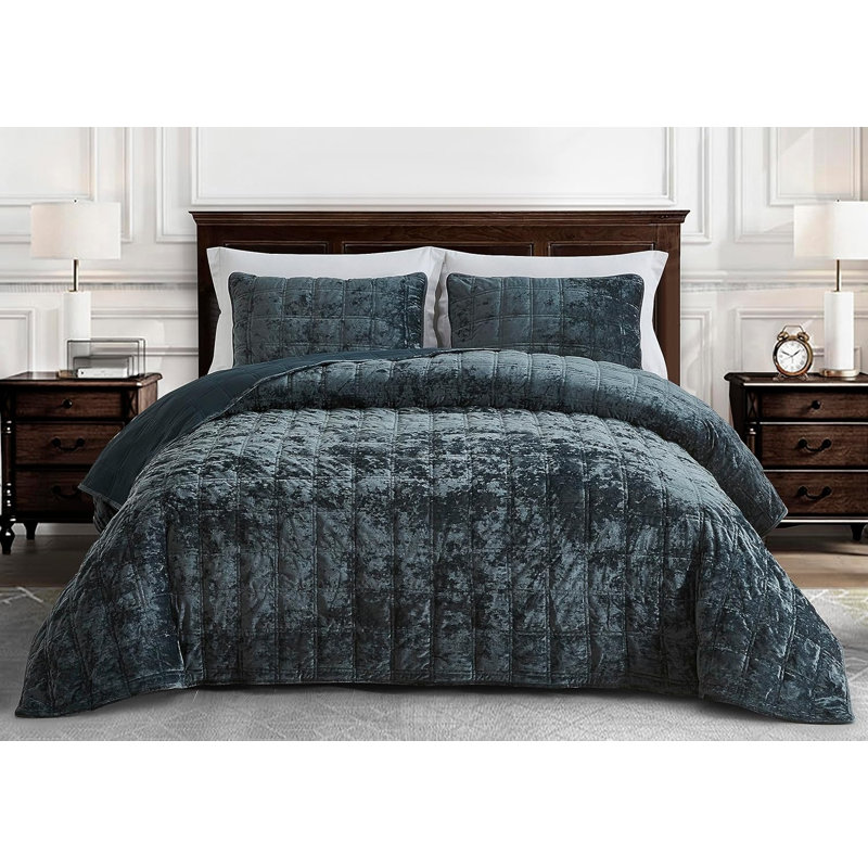 Velvet Quilt, Storm Blue, Oversized King Quilt + 2 King Shams
