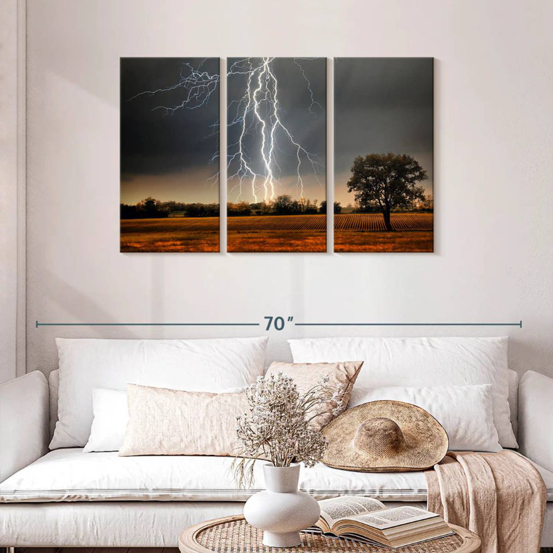 Alvord Field Lightning, 28" H x 45" W