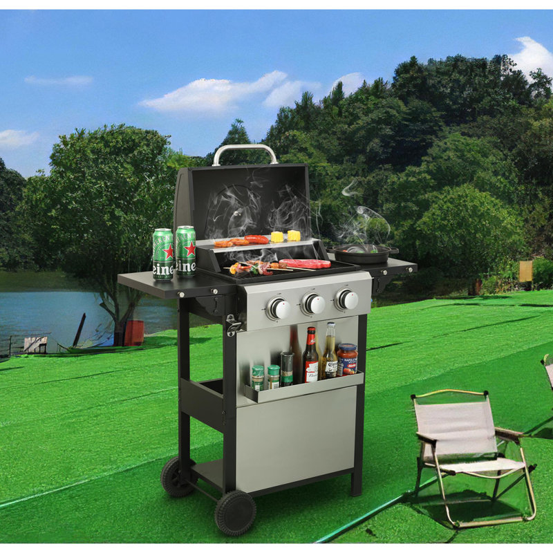 3 BURNER GAS GRILL