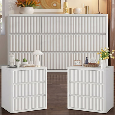 3-Piece White Wavy Bedroom Furniture Set