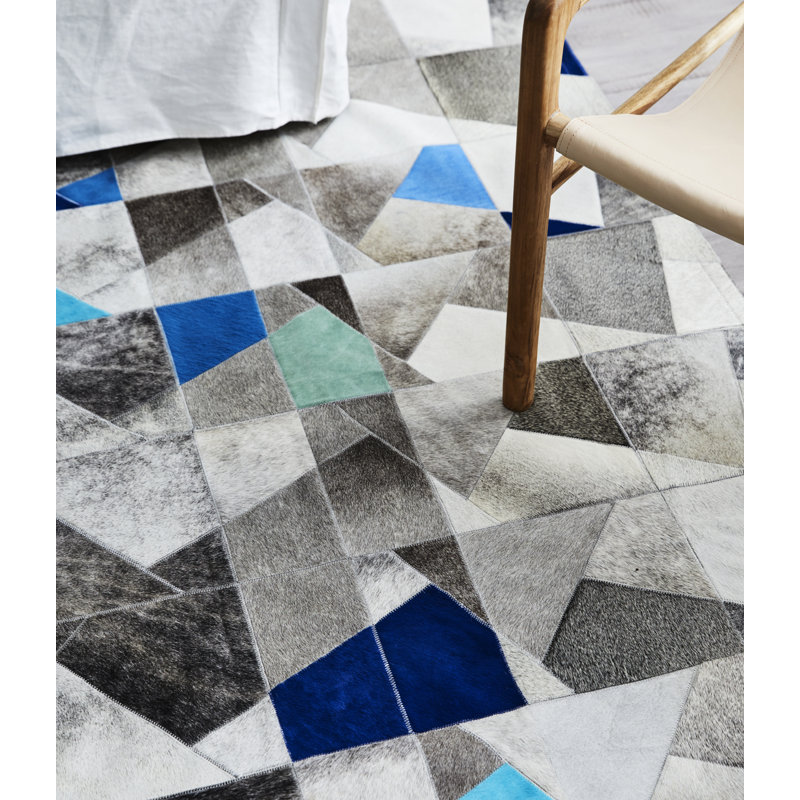 Faceta Cowhide Abstract Area Rug, Rectangle 5’7” x 7'10"