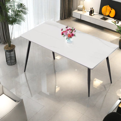 Table de salle à manger élégante et moderne, pierre frittée de 63 pouces pour la cuisine domestique