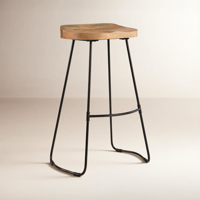 Tabouret de bar et de comptoir Geonna en bois massif, style selle, avec repose-pieds, Naturel