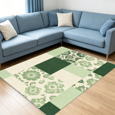 Vintage Floral Patchwork Green   area rugs for Living Room, Soft and Comfortable, Suitable for all seasons, easy to maintain, machine washable Indoor floor mat, Under Table Farmhouse suitable for Bedroom, Dining Room, Study,  Balcony, Home Decor Patio
