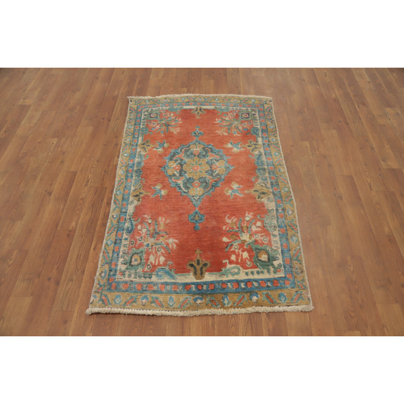 Handmade Wool Traditional Rug 3x4