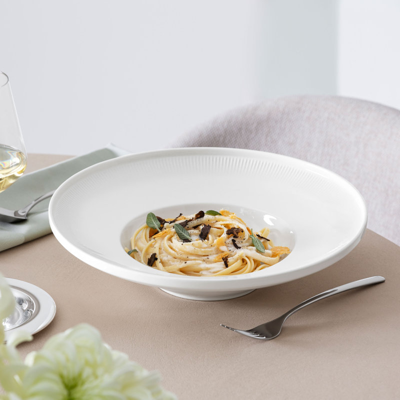 Villeroy & Boch Afina Wide Rimmed Soup Bowl, Premium Porcelain, Made in Germany, Dishwasher and Microwave Safe, 11.5 x 11.5 x 2.25 in, Stackable, White