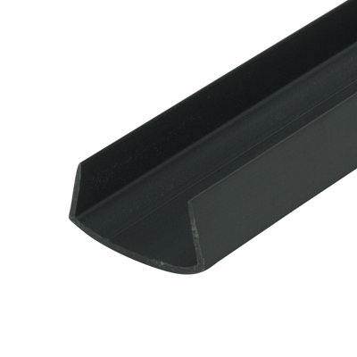 Canaux en U en plastique styrène Outwater Plastiques 1 po de longueur 72 po (60 pieds au total)