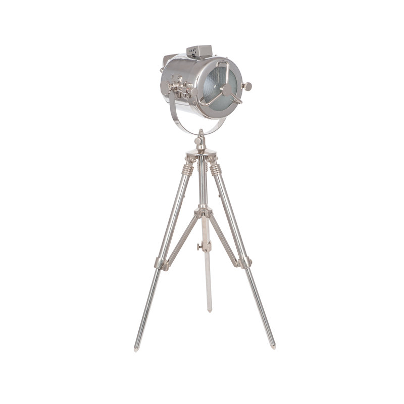 Barrackville Metal Tripod Lamp