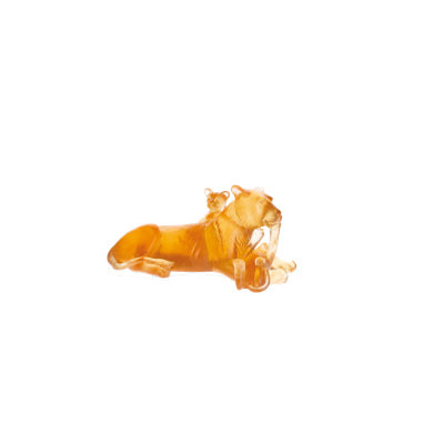 Animal Universe Maternity Lion Figurine