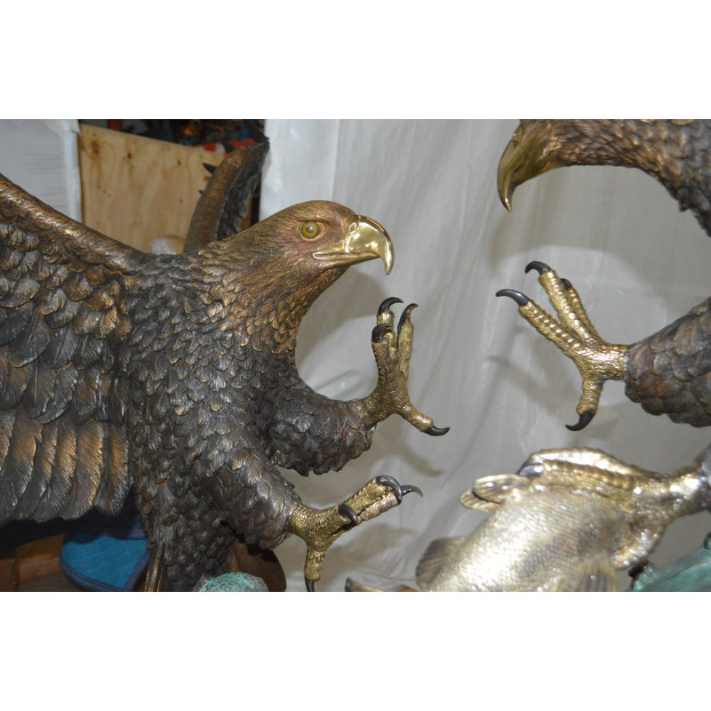 Statue en bronze des opposants aigles - Taille: L 90 po x l 69 po x H 90 po.