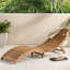 Chaise longue d'extérieur en bois brun pour patio avec portatif-121070471