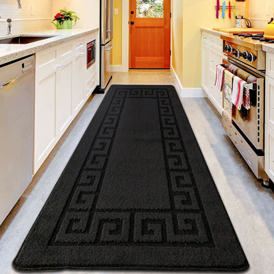 Pavlatka Solid Colour Area Rug
