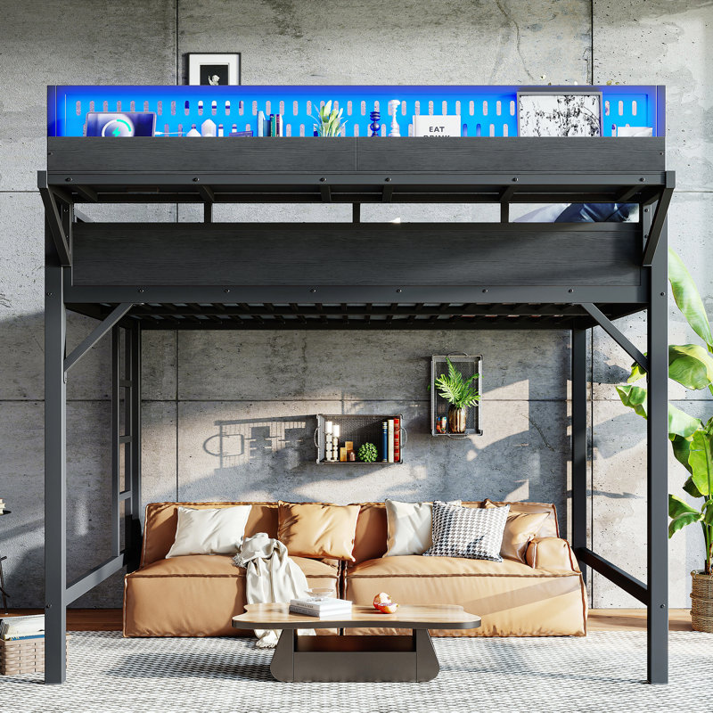 Grand lit mezzanine en métal avec tablettes de rangement, panneau perforé, ports USB et DEL, cadre de lit robuste et peu encombrant noir
