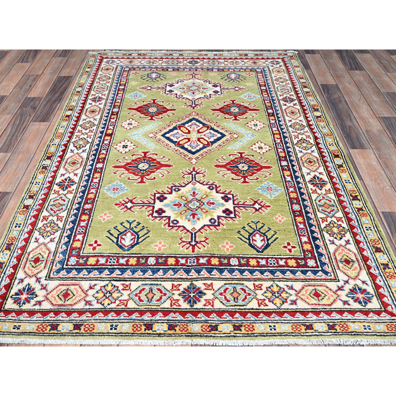 Tapis unique 4 pi 1 po x 5 pi 10 po Djene