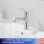 Robinet de lavabo de salle de bain chromé avec conduite d'eau-65689589