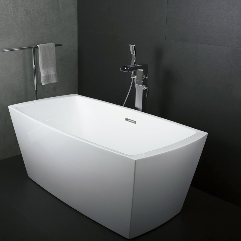 59'' x 31.5'' Bathtub
