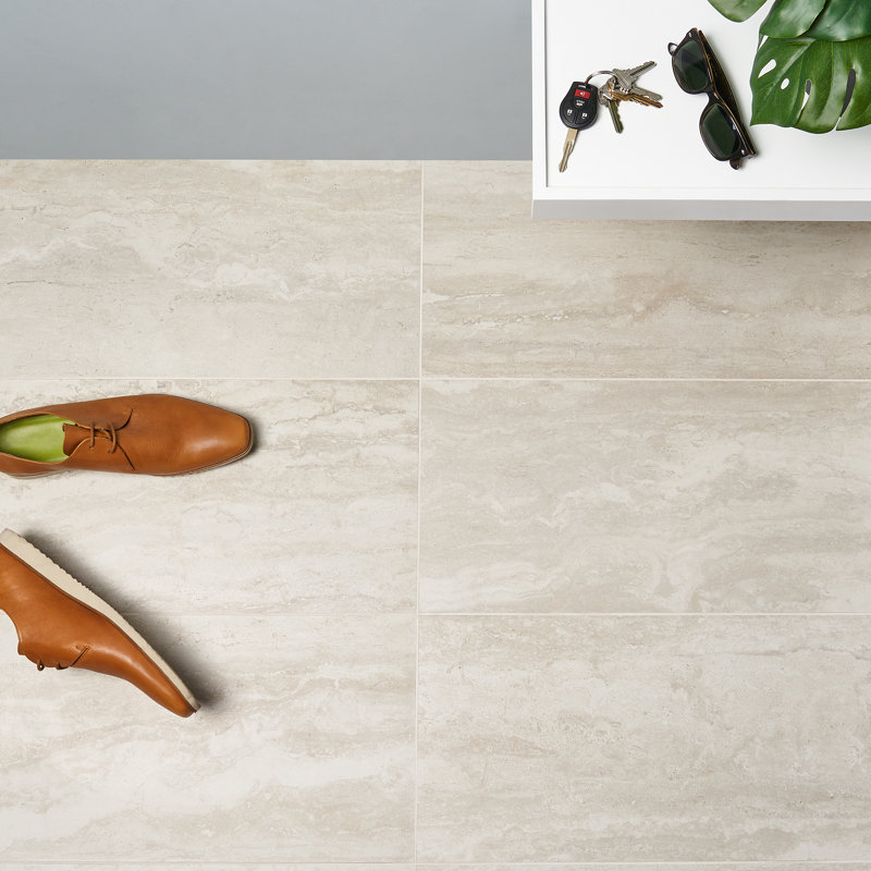 Carreau de porcelaine 12 po x 24 po Core Travertine, Crème