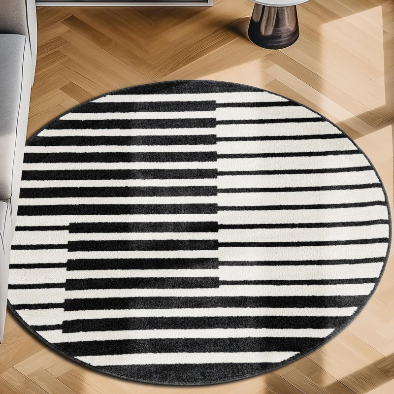 Latitude Run® Namsen Nikolis Rug Black, Round 5'1"