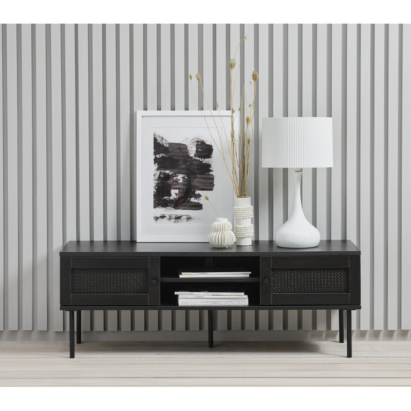 Dover for TVs up to 88"