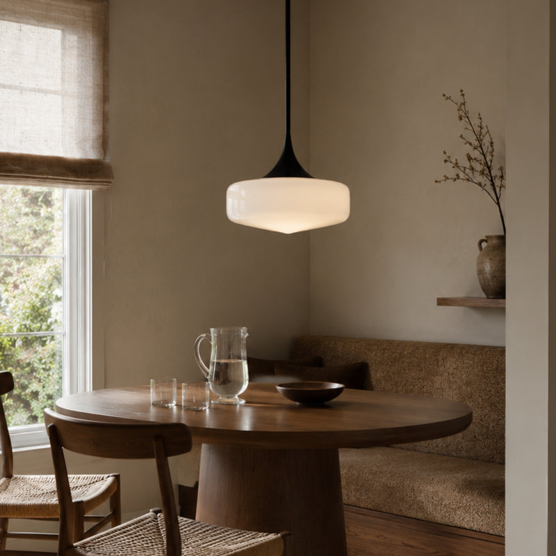 Luminaire suspendu simple à 1 lumière Lincoln, Noir mat