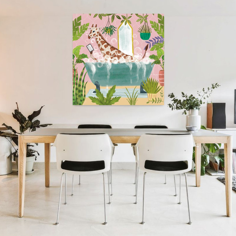 Girafe dans une baignoire sans boisson, art contemporain fantaisiste, H 36 po x l 36 po
