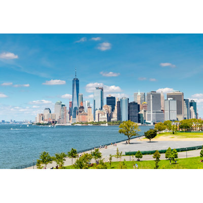 " View Of Manhattan " by Helveticadoes