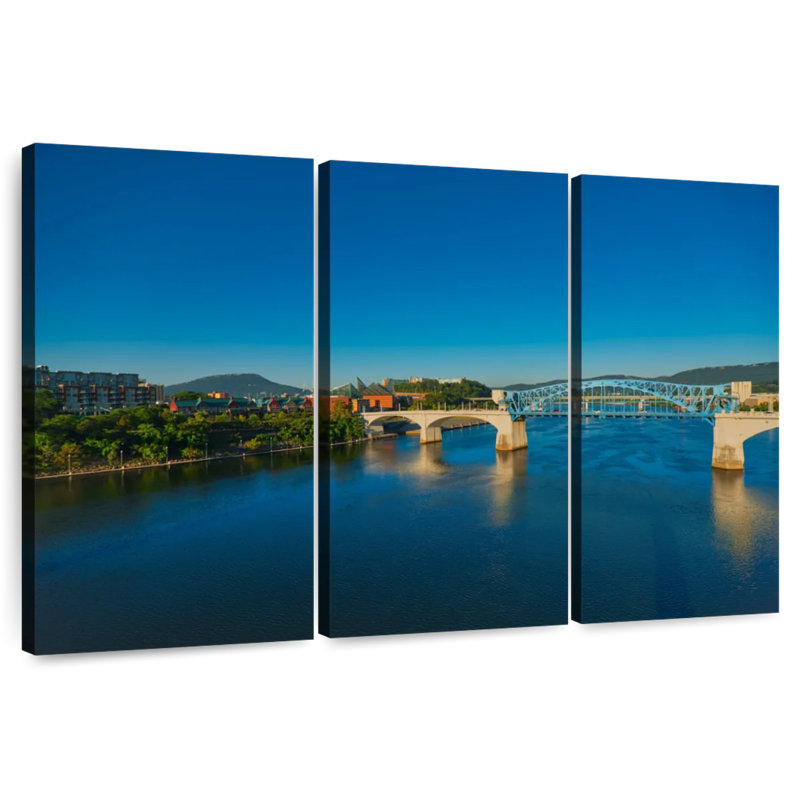 Tennessee River And Chattanooga