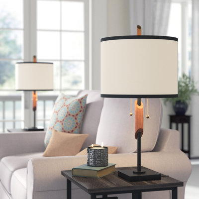 Earlsboro Metal Table Lamp