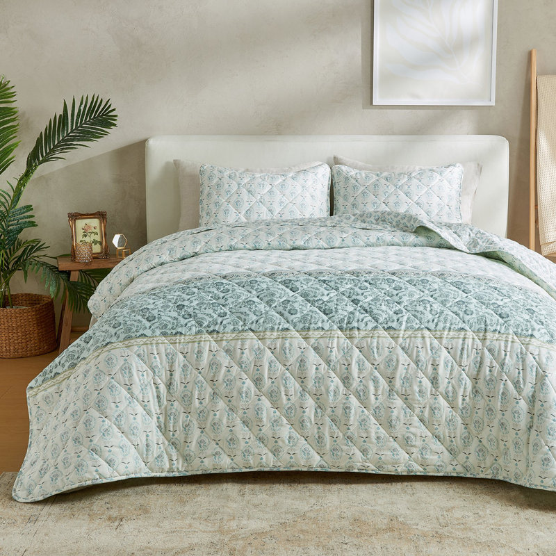 Boho Floral Inspired Reversible Quilt Set with Shams, Twin / Twin XL Quilt + 1 Standard Sham, Blue Floral