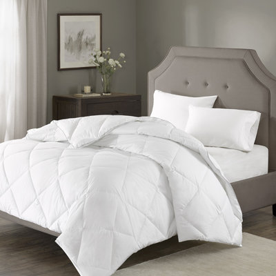 Madison Park Signature 1000 TC Cotton Blend White Quilted Down Alternative All-Season Comforter – Full/Queen