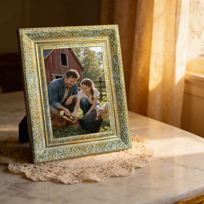 Ornate Picture Frame with Classic Rectangular Shape