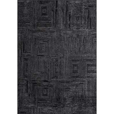 Tapis traditionnel à motif géométrique