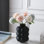 Vase en céramique noir - petit vase à fleurs sphérique pour centre de table, conception à trois étages pour décoration intérieure moderne, vase décoratif Boho - hauteur 6,7 po