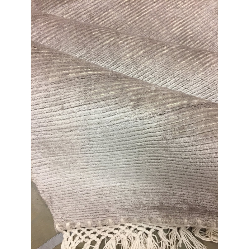 Simplicity Chic Solid Area Rug in Beige, Rectangle 6'9" x 10'2"
