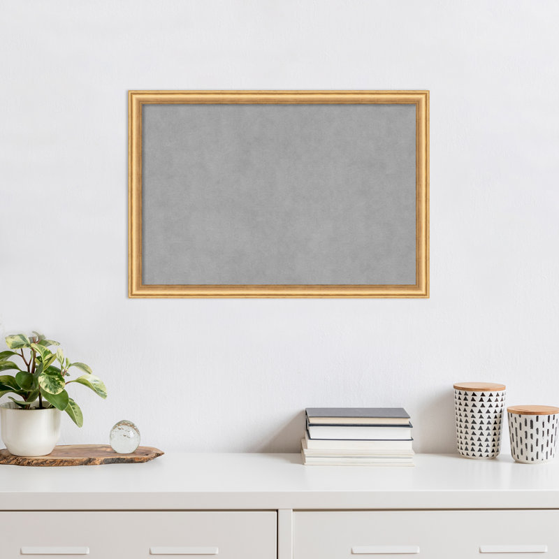 Tableau magnétique magnétique en métal, 18" H x 26" W, Or