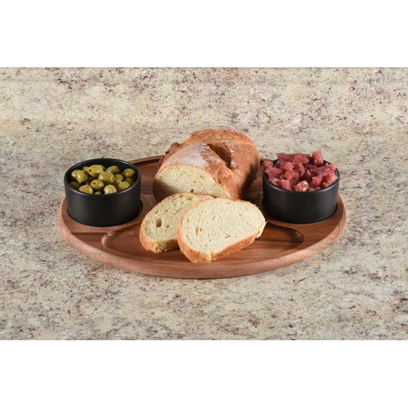 Charcuterie / plateau de service avec 2 bols en céramique noirs avec couvercles