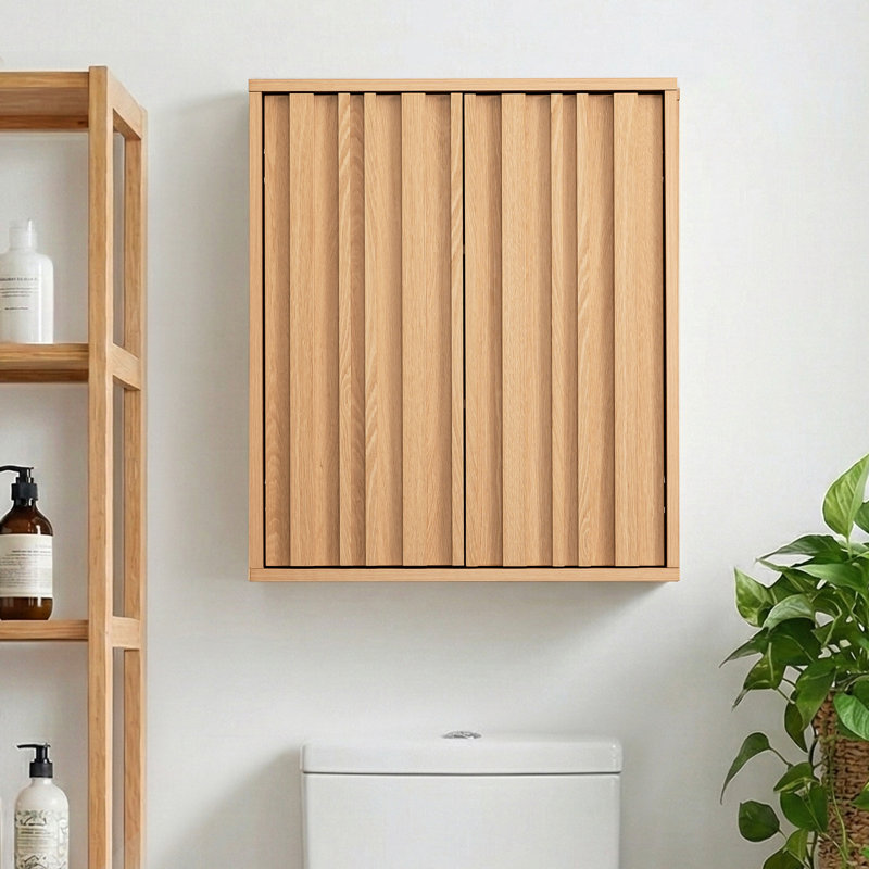 Armoire murale moderne à 2 portes avec lattes Modern, armoire à pharmacie flottante de 0,6 po d'épaisseur avec tablettes réglables, rangement au-dessus de la toilette pour salle de lavage, chêne naturel