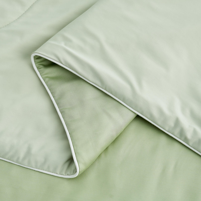 Lightweight Cooling Comforter Cooling Blanket Reversible Bedding Blankets, Queen Comforter, Sage Green