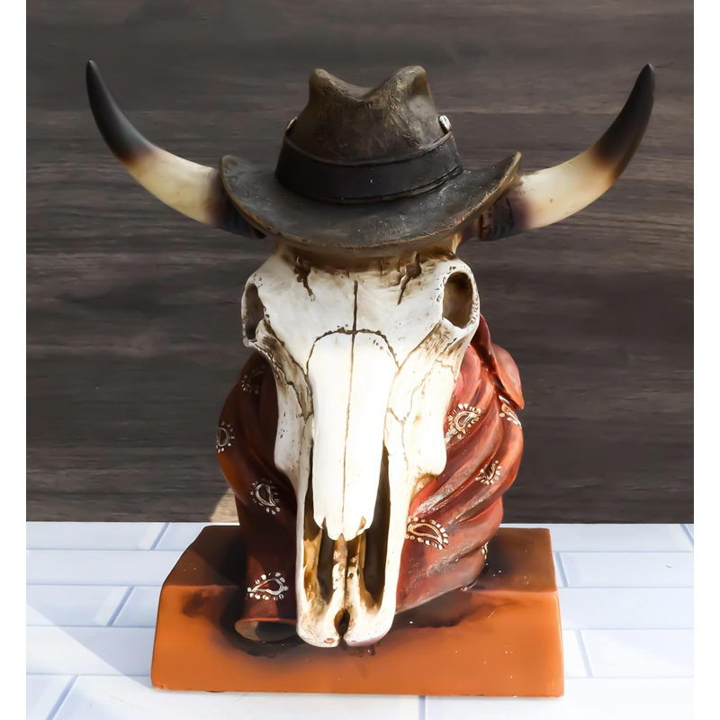 Crâne de vache cornu avec chapeau et bandana Iniya Western Cowboy