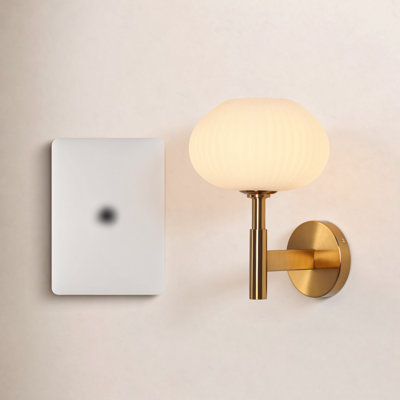 Ulah Dimmable Armed Wall Sconce