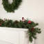 Guirlande de Noël artificielle pré-décorée 6 pi x 8 po Holly Berry
