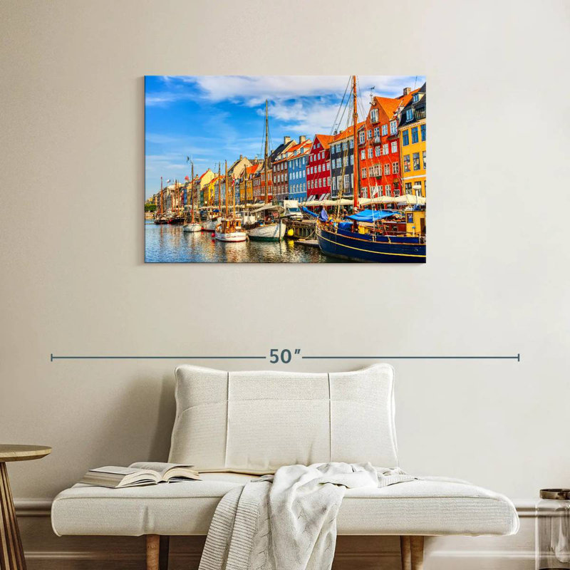Hannes Nyhavn Portside Homes, H 24 po x l 36 po